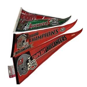 NFL 2002 Tampa Bay Buccaneers Super Bowl 37 Champions & NFC-NFL Pennant Lot of 3